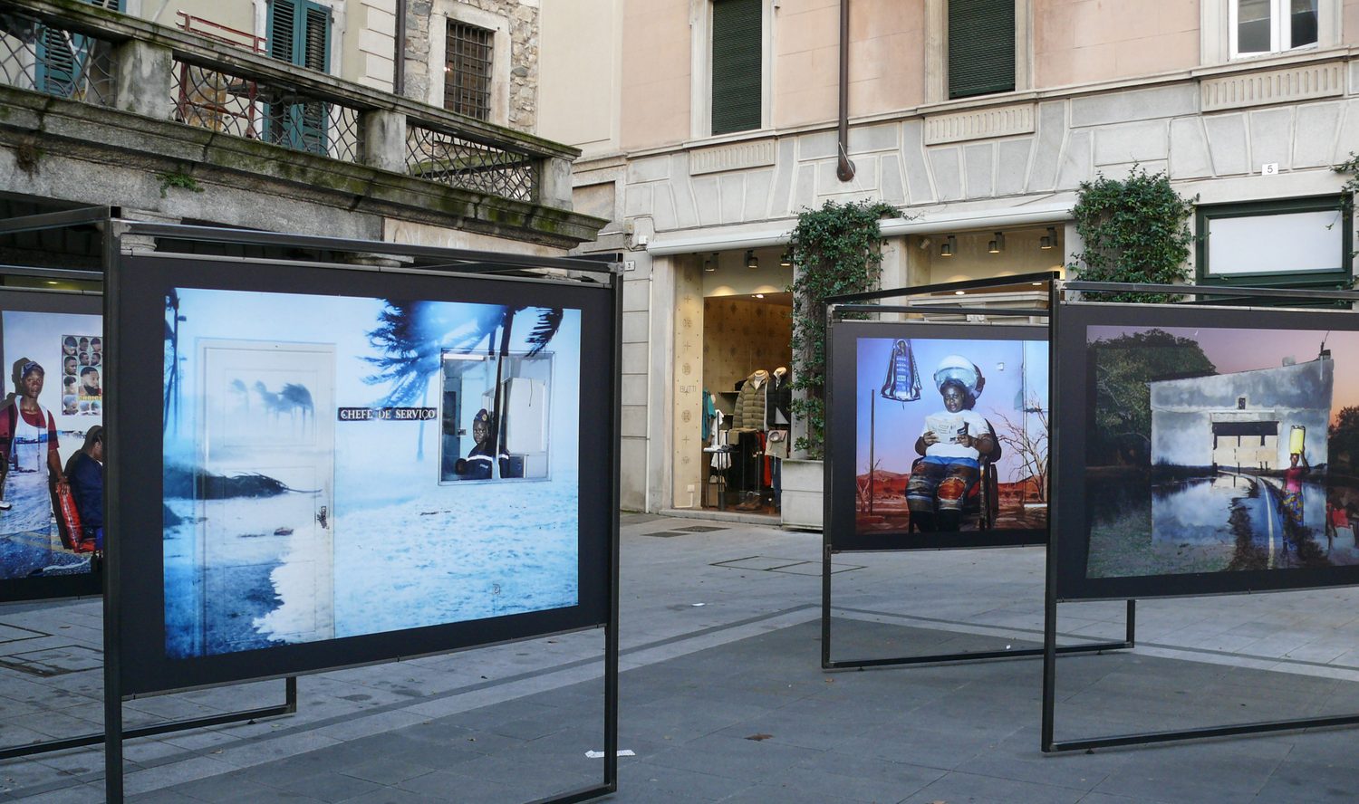 Mostra fotografica nelle vie del centro di Lecco